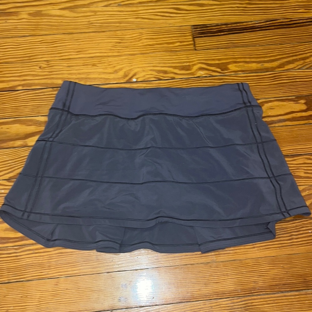 Lululemon pace rival skirt